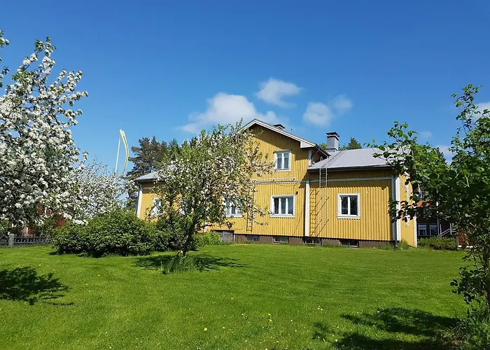 Kauppilan Matkailutalo איקאלינן